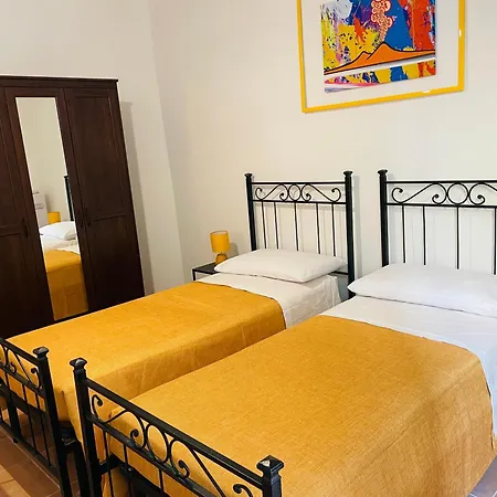 Apartment Casa Fermata Centro Naples